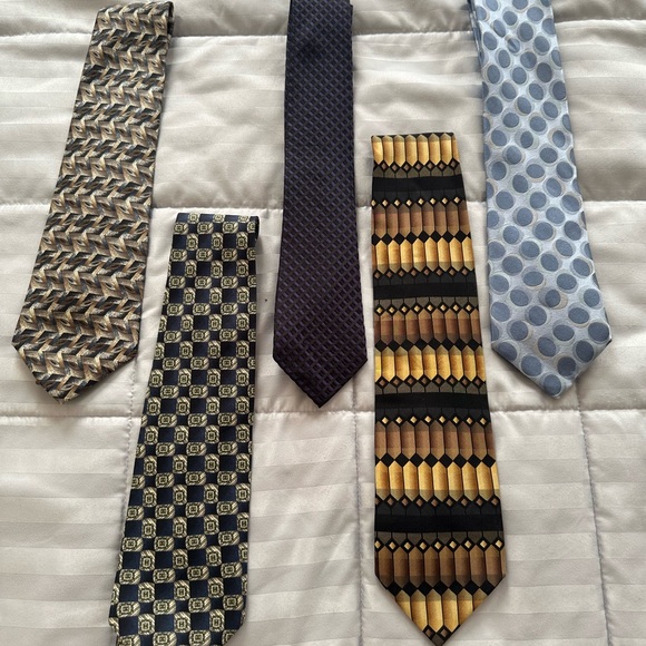 Bundle of 5 Vintage Patterned Silk Ties - Picture 1 of 6